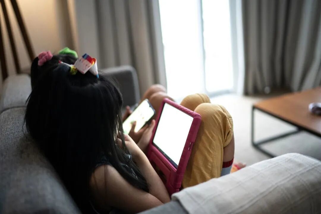 浙江宣传：青少年“线上社牛线下社恐”问题不容小觑