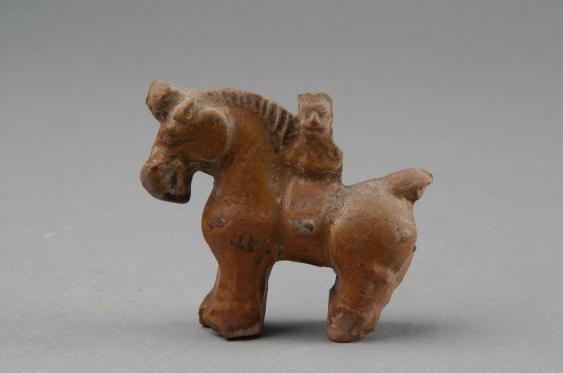 “短腿小马”萌力全开！郑州文博拜年表情包上线